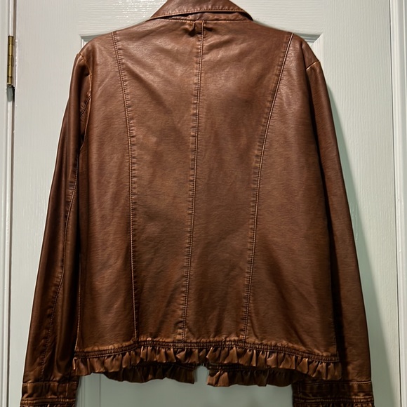 Lightweight Jacket - Picture 5 of 5